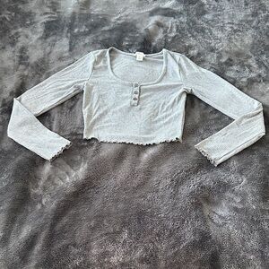 Bozzolo Women's Gray Ribbed Scoop Neck Crop Top with Button Detail Women’s Sz M